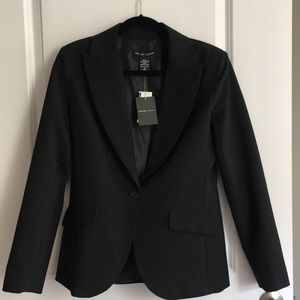 One button black blazer